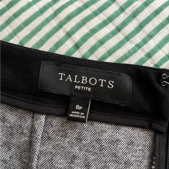Talbots Knit Skirt Size 8P EUC - Picture 2 of 5